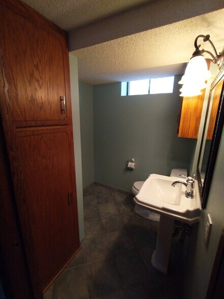 BA #2 (half bath) - 2163 Randy Ave