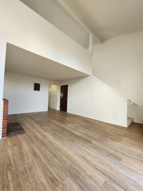 Interior Photo - 3554 Vinton Ave