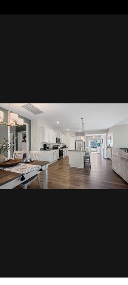 Building Photo - 1649 Hearthstone Dr