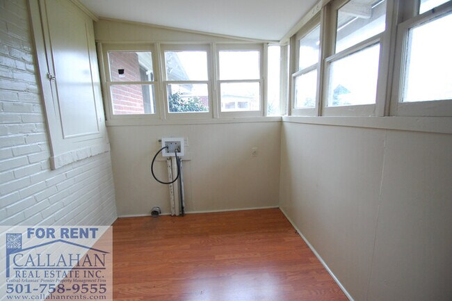Building Photo - Historic Home is located in the Argenta se...