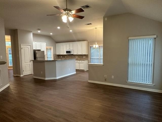 Building Photo - 10134 Cassandra Dr