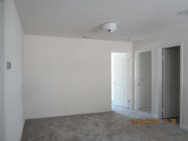 Building Photo - Luxury Single Family Home in Moreno Valley