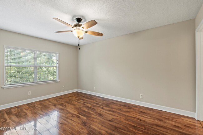 Building Photo - 3434 Blanding Blvd