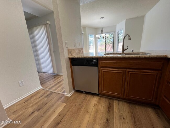 Building Photo - 831 Paseo Serenata