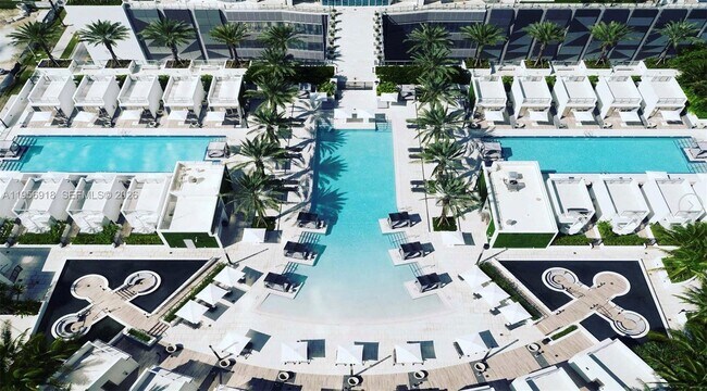 Building Photo - 851 NE 1st Ave