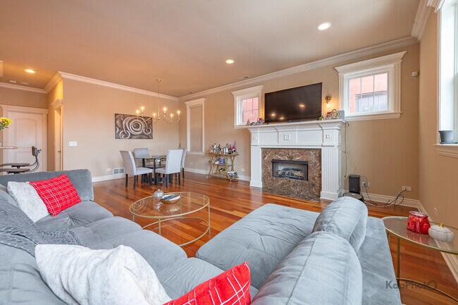 Building Photo - 1148 W Monroe St