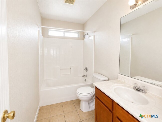 Building Photo - 1405 Dugger Cir