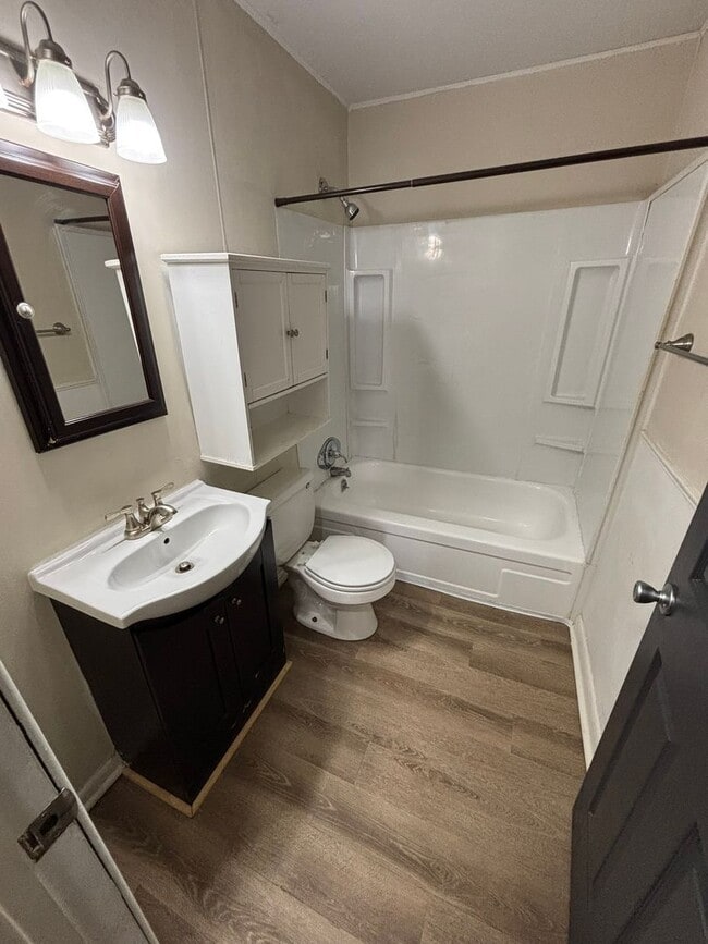 Building Photo - Adorable 2-bedroom 1-bathroom in Lincoln, AR!