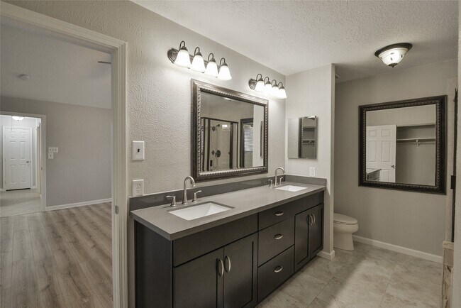 Building Photo - 3318 Golden Willow Dr