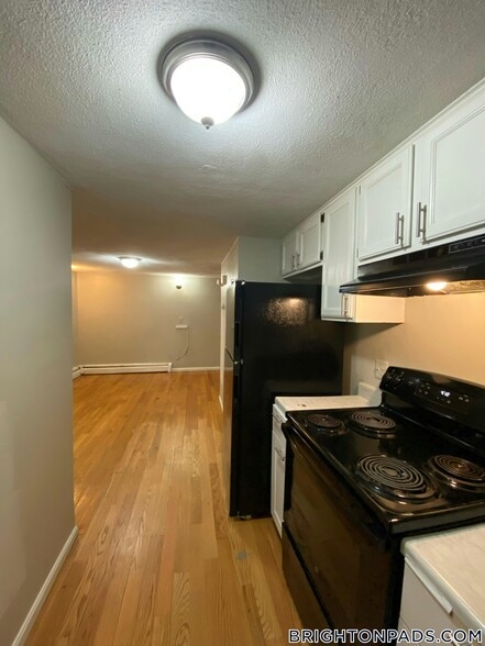 Building Photo - 27 Kelley Ct