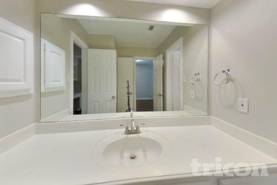 Building Photo - 1507 Moon Shadow Ct