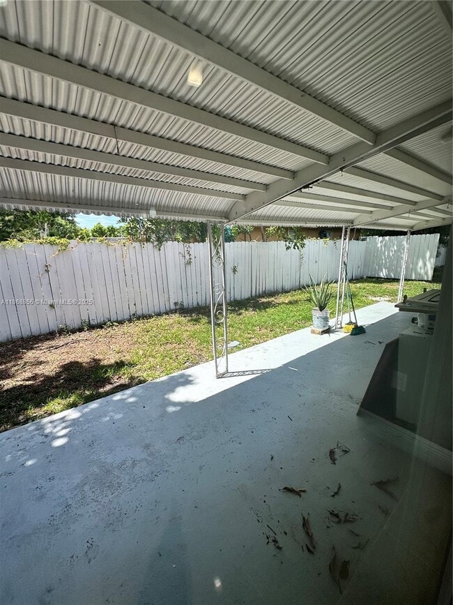 Building Photo - 8003 NW 70th Ave