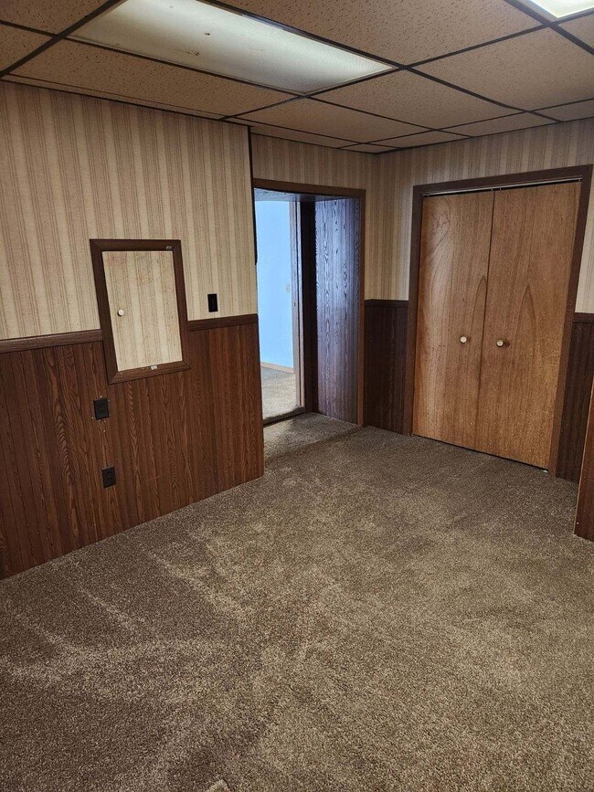 Building Photo - The Dentist Building