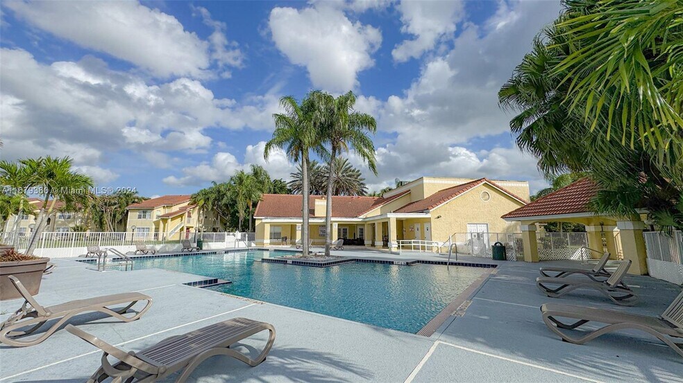 Building Photo - 12620 Vista Isles Dr