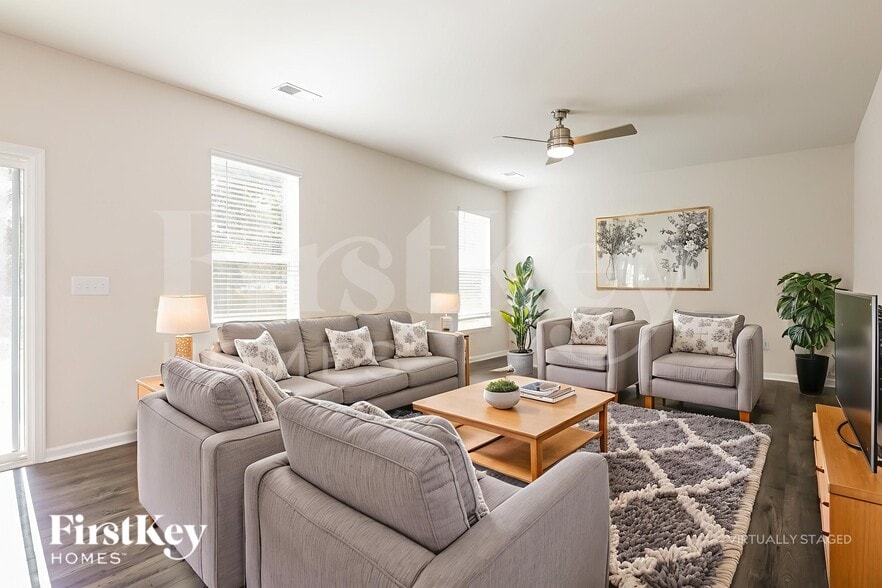 Building Photo - 1201 Mission Hill Ln