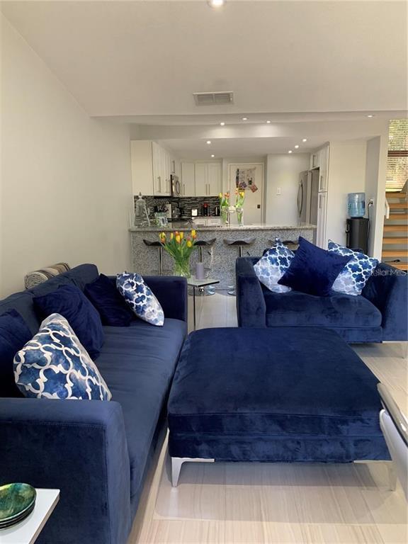 Building Photo - 1511 S Bay Villa Pl