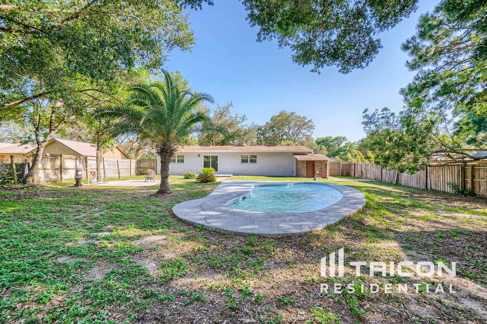 Building Photo - 2625 Nova Dr