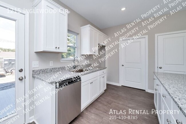 Building Photo - 1215 Inglewood Cir
