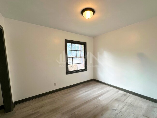 Building Photo - 689 Tarawa Dr