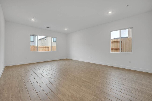 Building Photo - 12705 Parakeet Wy