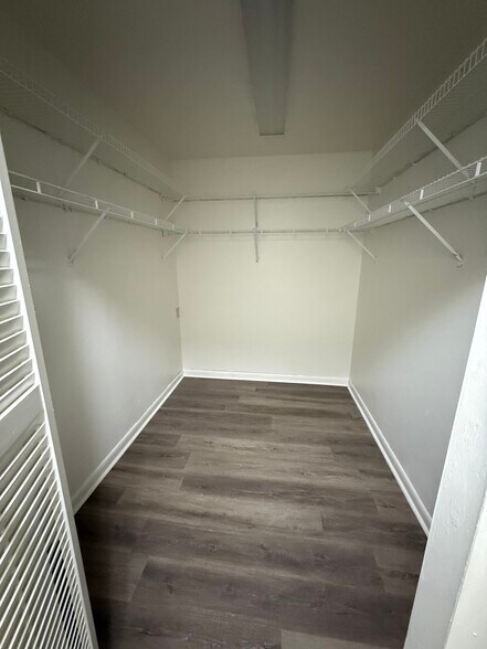 Primary Closet - 1840 Maple Ave