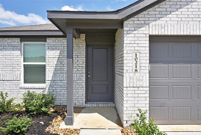 Building Photo - 10218 Prairie Dunes Ln