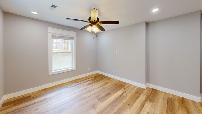 Building Photo - 1708 Highland Ave