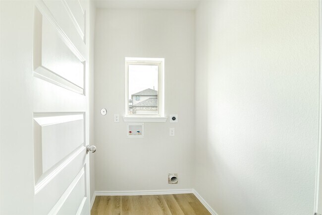 Building Photo - 8205 Red Spruce St