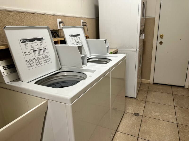 Building Photo - 6114 Palisade Ave