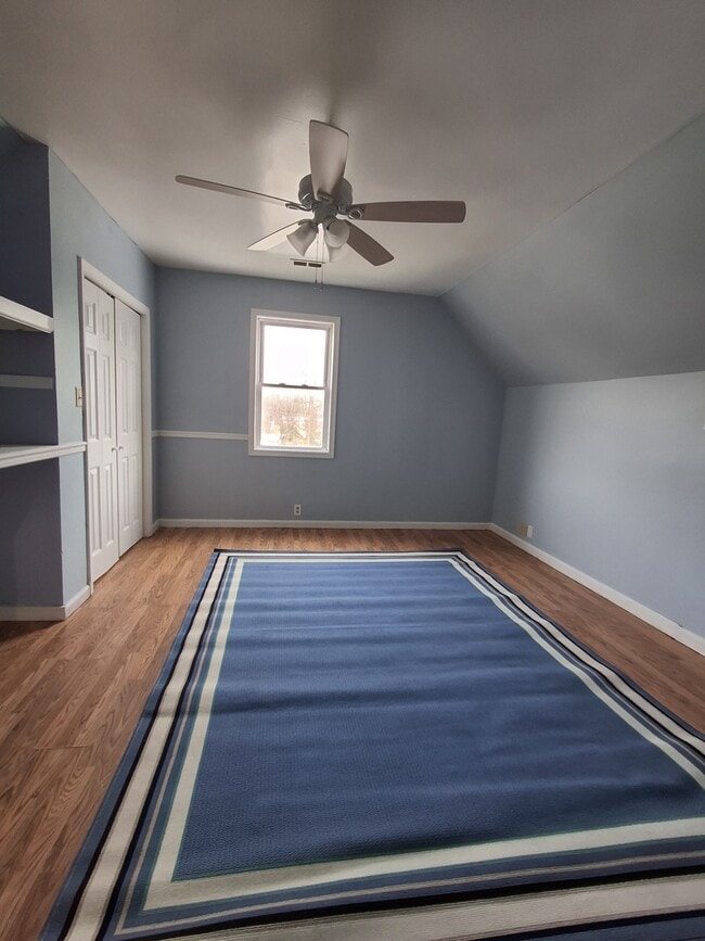 Building Photo - 833 Indiana Ave