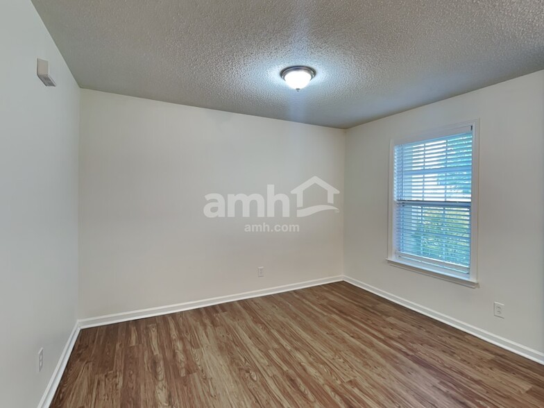Building Photo - 4461 Norfleet St