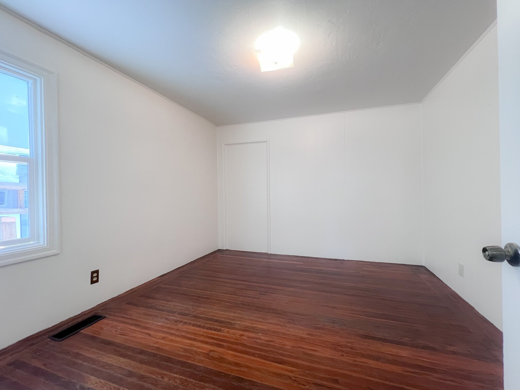 Building Photo - 1054 Cornell Ave