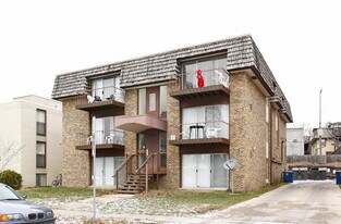 Building Photo - 1321 Wilmot St