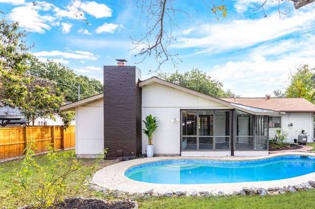 Building Photo - 1015 Cerro Alto Dr