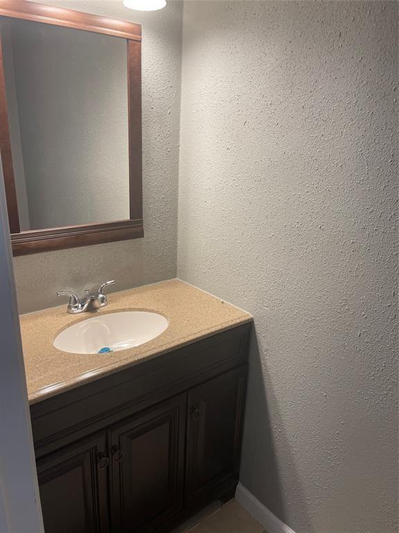 Building Photo - 12400 Brookglade Cir