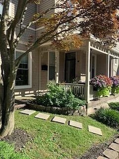 Building Photo - 2119 Grandin Rd