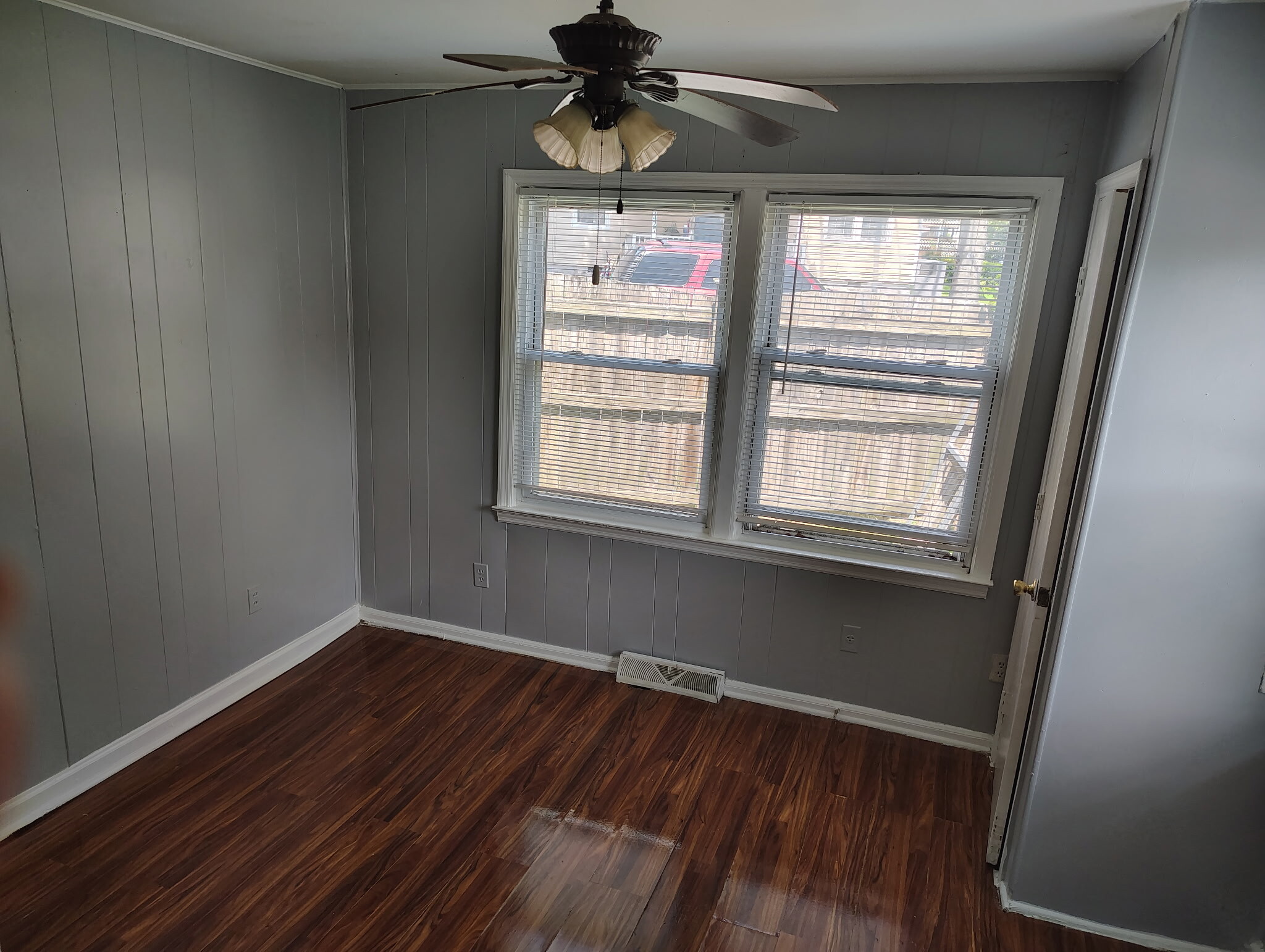 Building Photo - 3602 Rose Dr