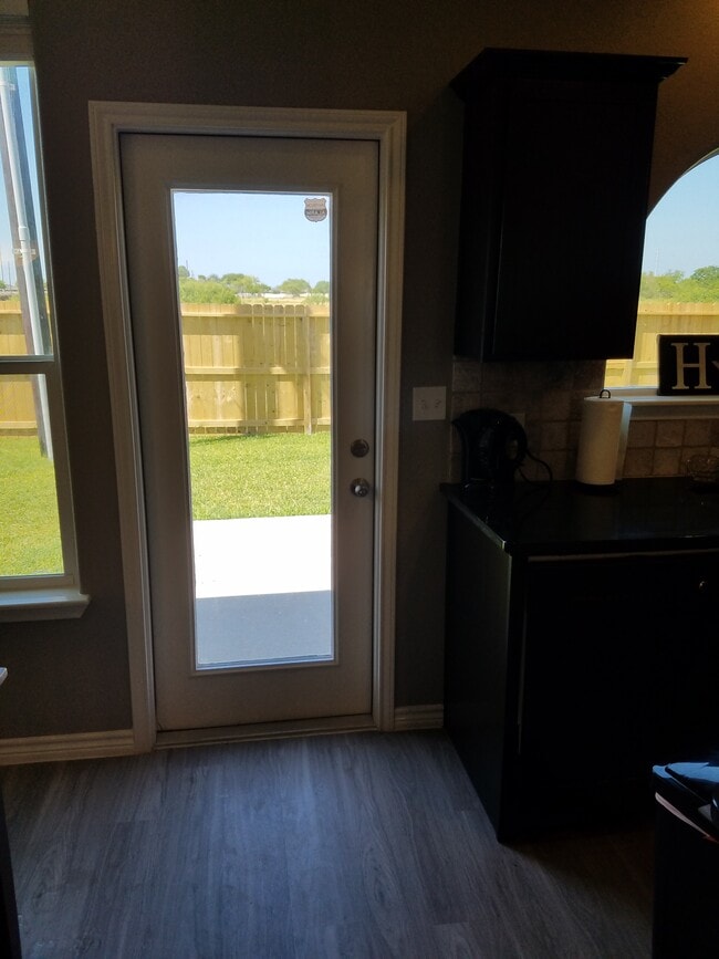 Building Photo - 8037 Pavo Real St