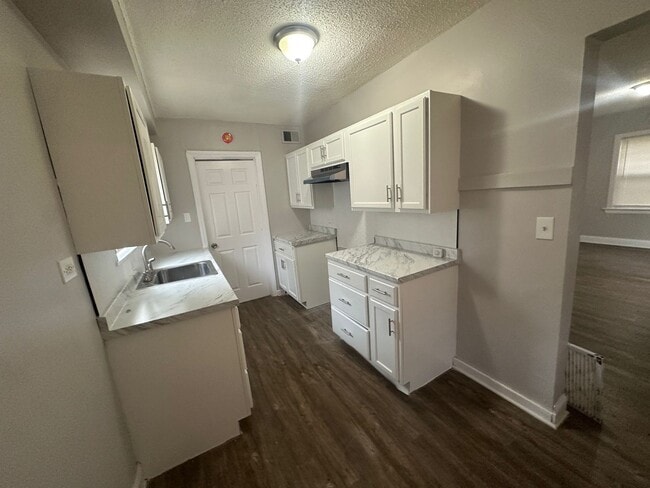 Building Photo - Welcome Home