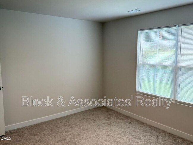 Building Photo - 1337 Rollman Farm Rd