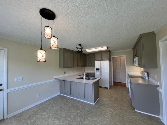 Building Photo - 87 Willow Pond Ct