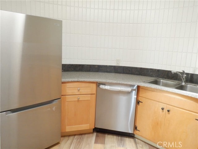 Building Photo - 7875 Cora Dr