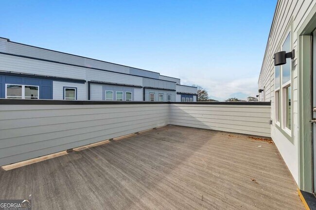 Building Photo - 515 Motivation Cir NW