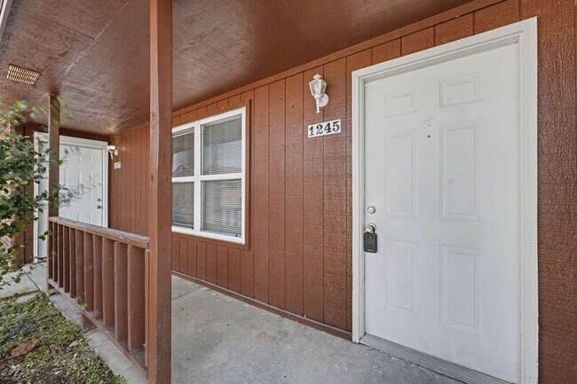 Building Photo - 1241-1247-1247 W Sunset Dr