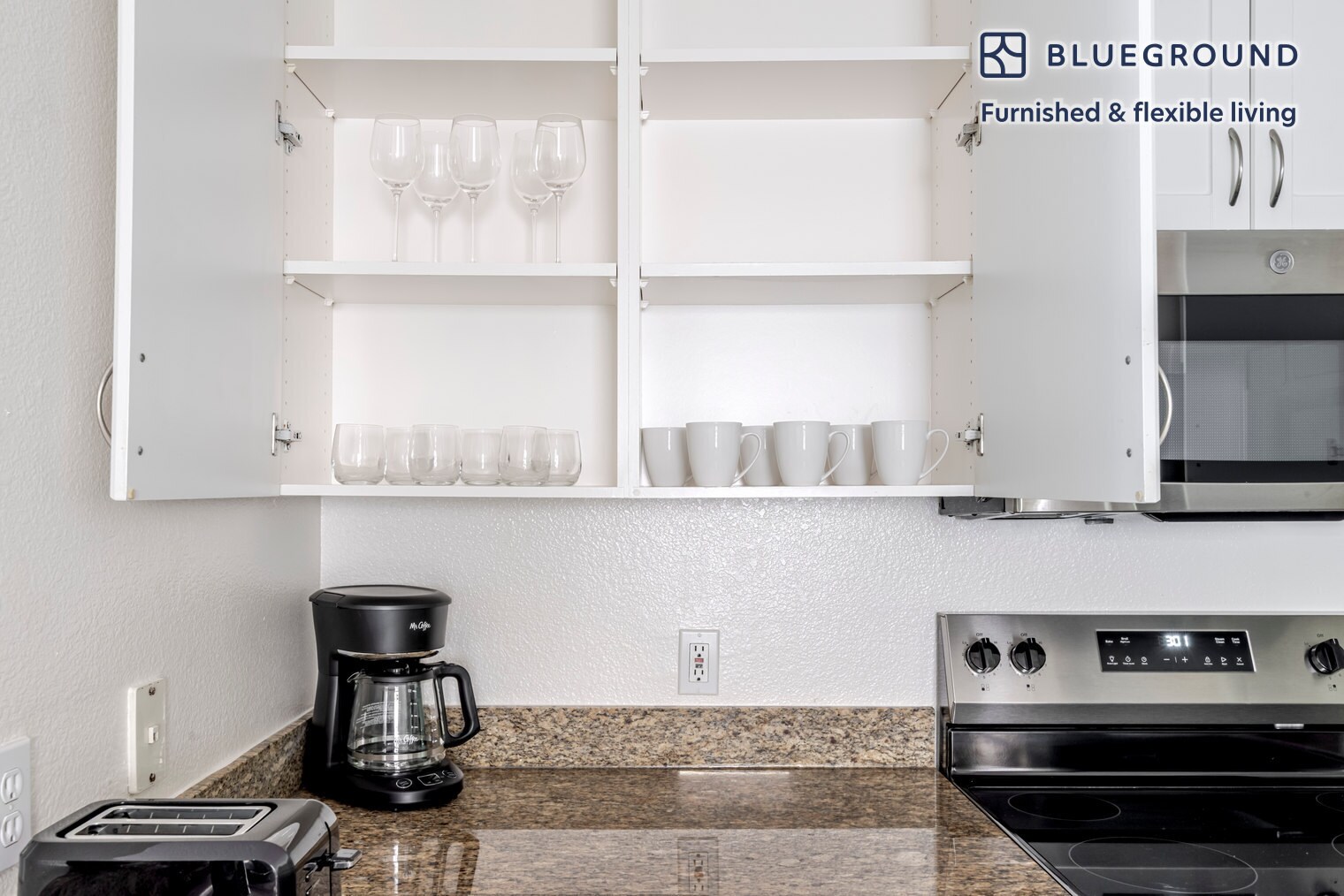 Building Photo - 1220 N Fair Oaks Ave