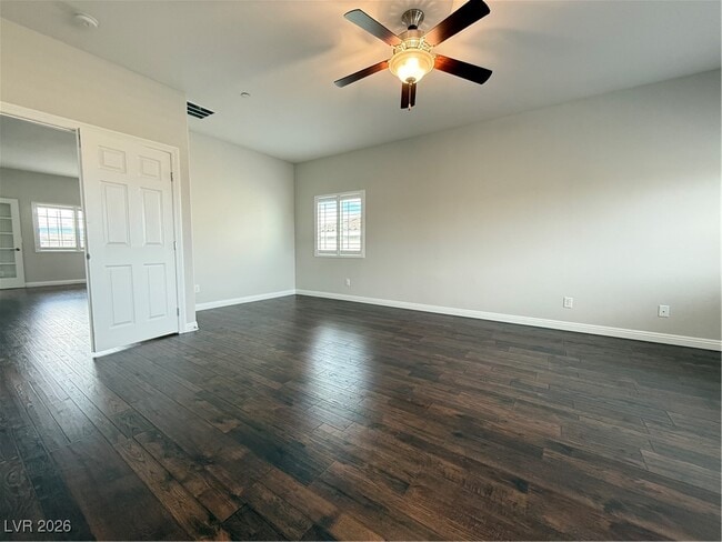 Building Photo - 132 Dunblane St