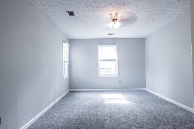 Building Photo - 7766 Hampton Cove
