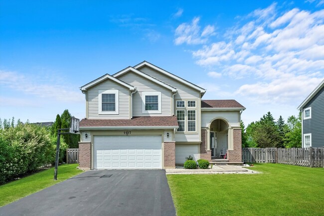 Primary Photo - 2227 Avalon Ct S