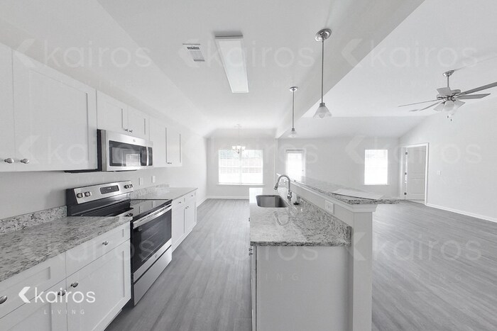 Building Photo - 814 Heather Dr