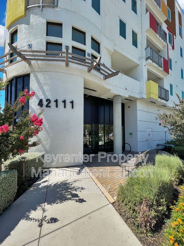 Building Photo - 42111 Osgood Rd